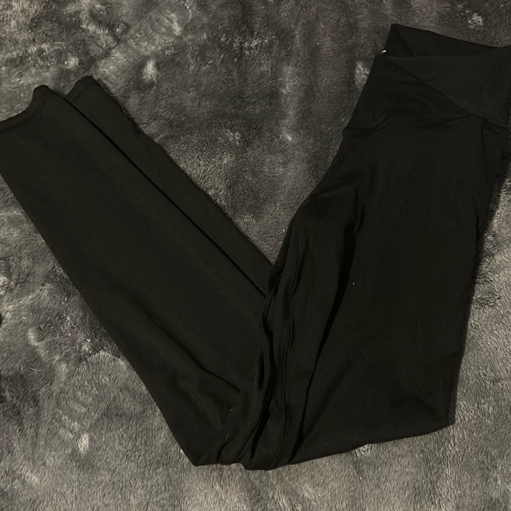 black crossover leggings